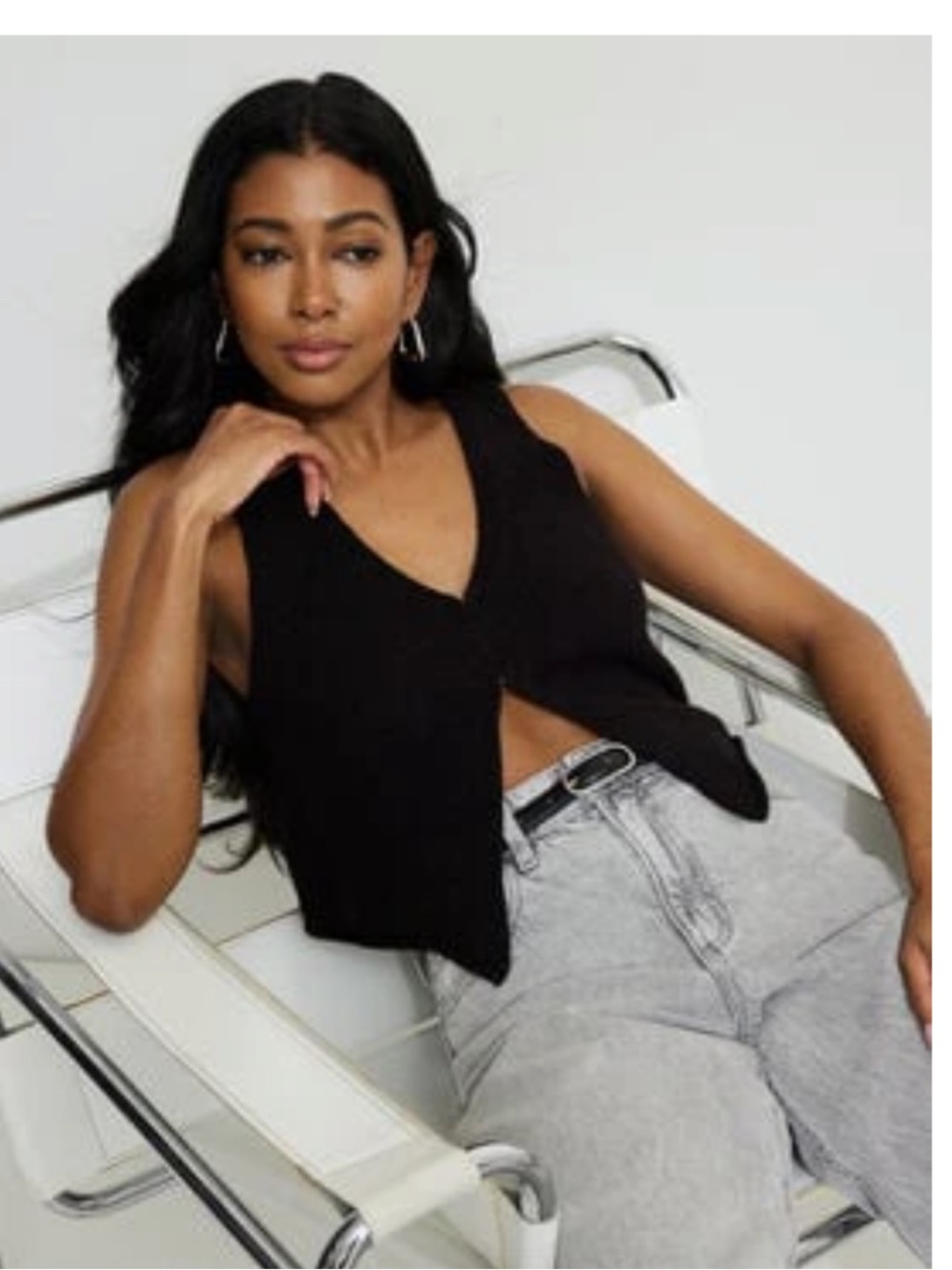 Dynamite Black V-Neck Sleeveless Knit Tank